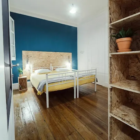 Impact House אכסניה *